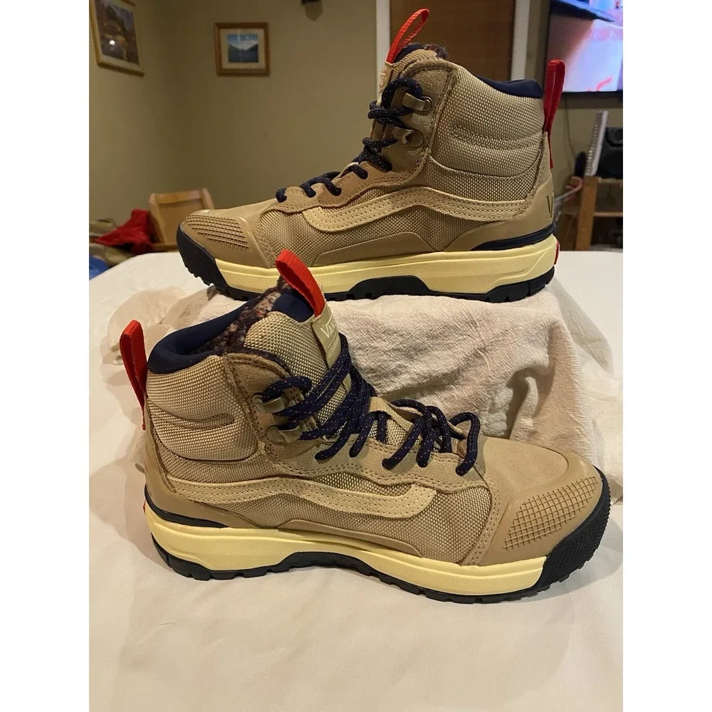 Vans Ultrarange Exo MTE-2‎ All Weather Boots Taos Taupe VN0A4BVSYUU Sz W-7.5 M-6